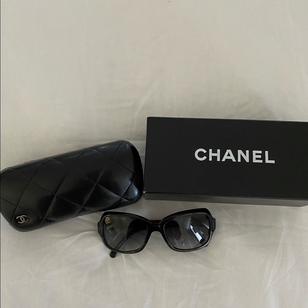 Chanel 5177 tweed sunglasses